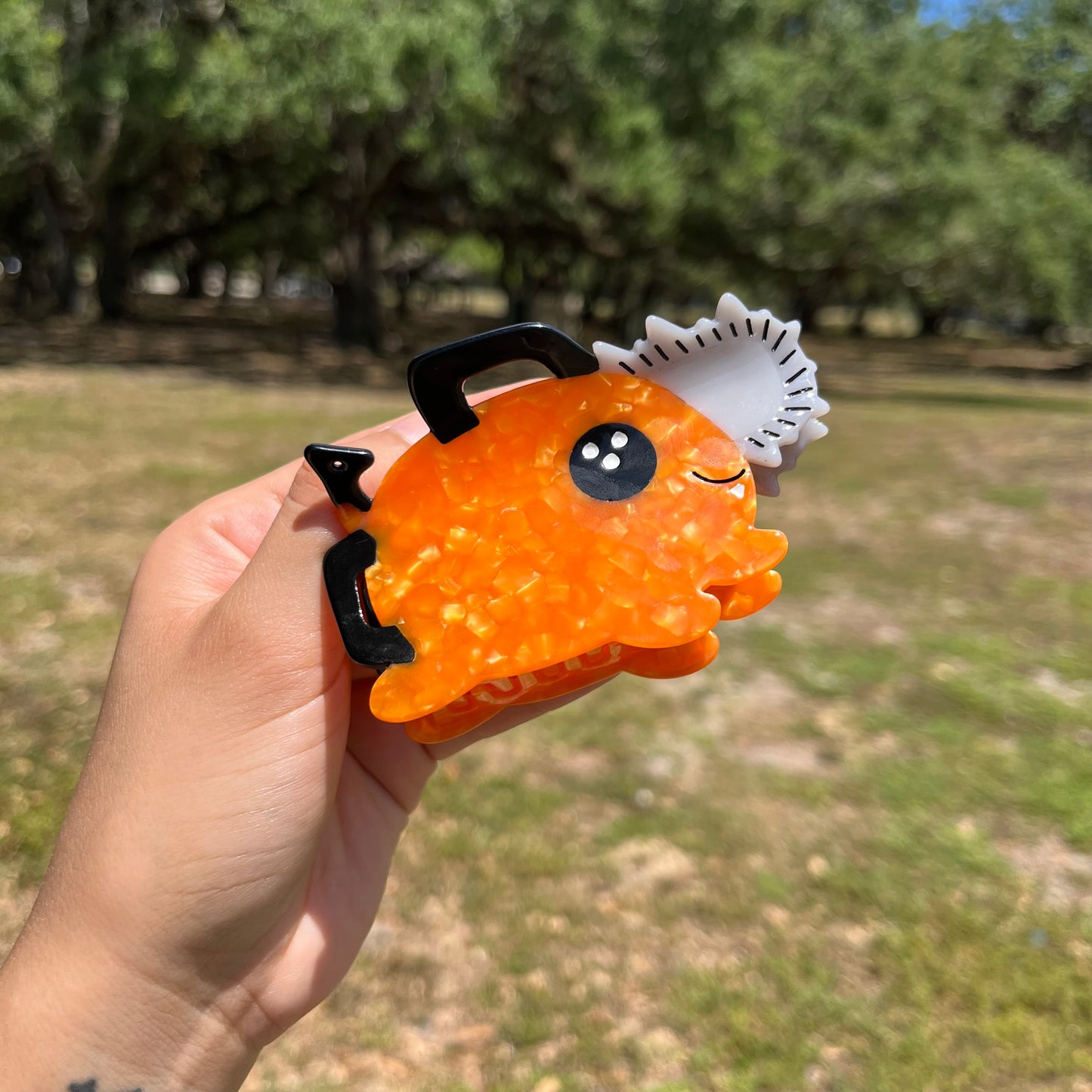 pochita claw clip