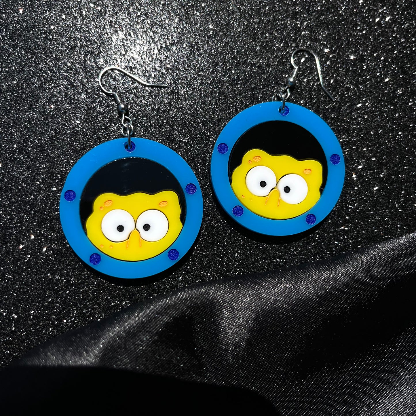 peeking sponge